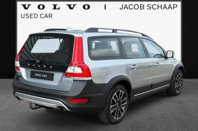 Volvo XC70 (2015) thumbnail 2