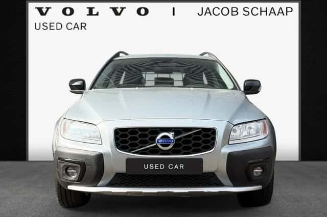 Volvo XC70 (2015) thumbnail 3