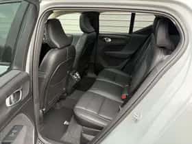 Volvo XC40 (2024) thumbnail 12