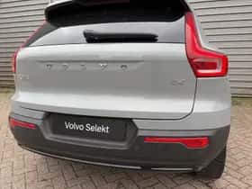 Volvo XC40 (2024) thumbnail 5