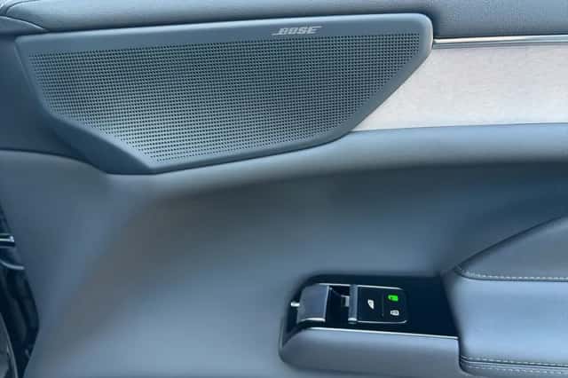 Volvo ES90 (2026) thumbnail 23