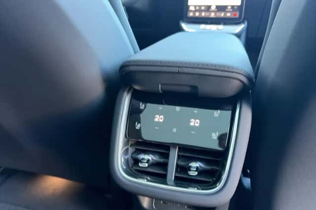 Volvo ES90 (2026) thumbnail 25