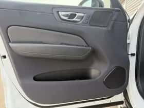 Volvo XC60 thumbnail 18