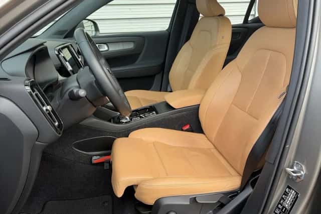 Volvo XC40 (2020) thumbnail 9