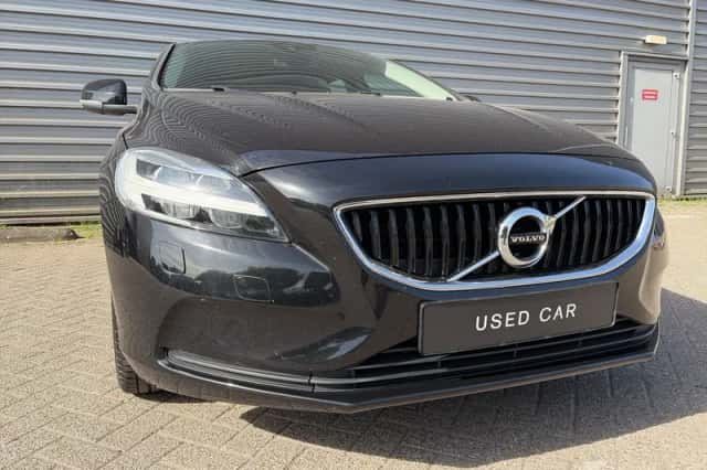 Volvo V40 (2017) thumbnail 4