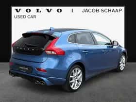Volvo V40 (2019) thumbnail 2