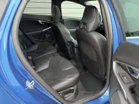 Volvo V40 (2019) thumbnail 13