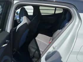 Volvo EX30 (2024) thumbnail 12
