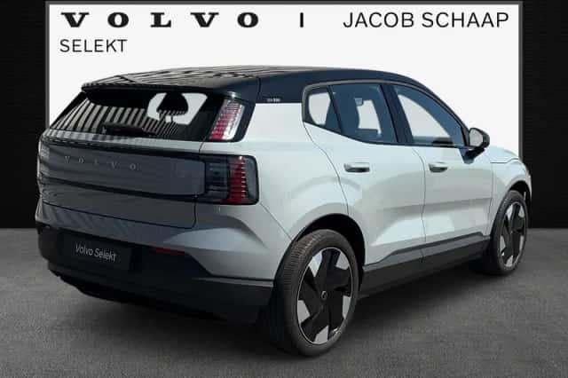 Volvo EX30 (2024) thumbnail 2
