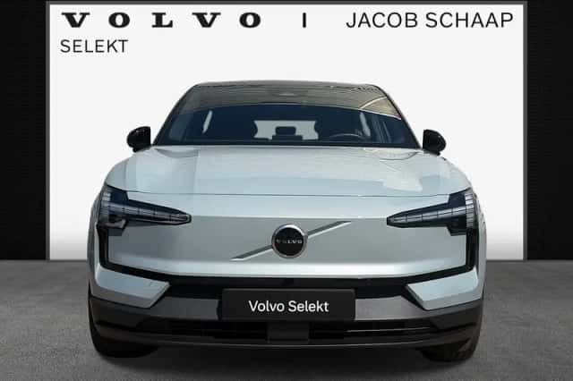 Volvo EX30 (2024) thumbnail 3