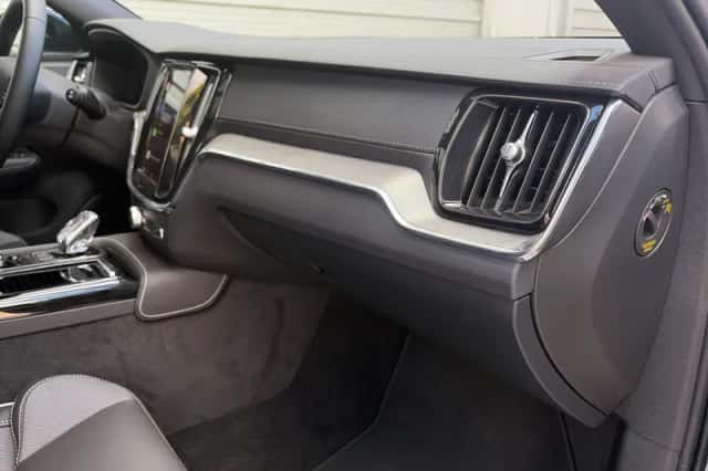 Volvo V60 (2025) thumbnail 15