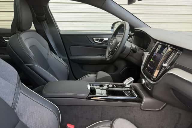 Volvo V60 (2025) thumbnail 17