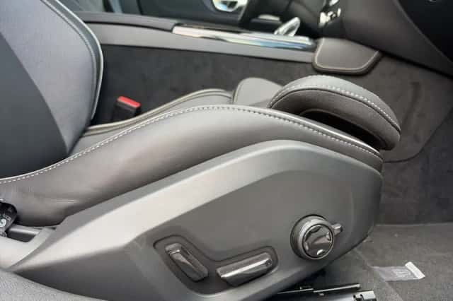 Volvo V60 (2025) thumbnail 24
