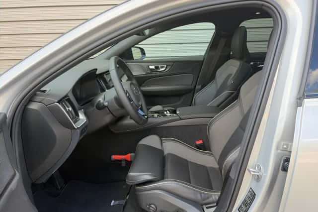 Volvo V60 (2025) thumbnail 8