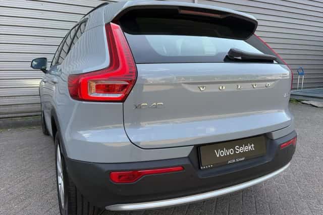Volvo XC40 (2024) thumbnail 5