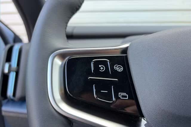Volvo EX30 (2024) thumbnail 20