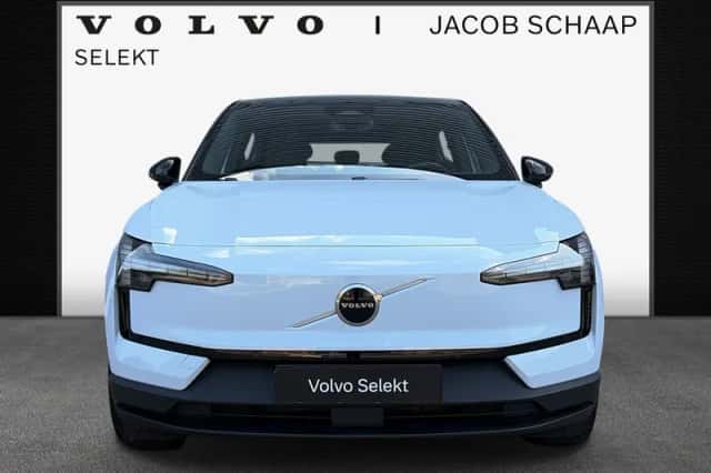 Volvo EX30 (2024) thumbnail 3