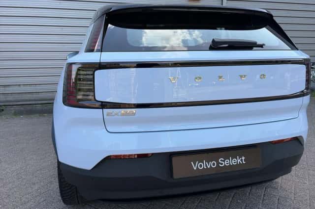 Volvo EX30 (2024) thumbnail 5