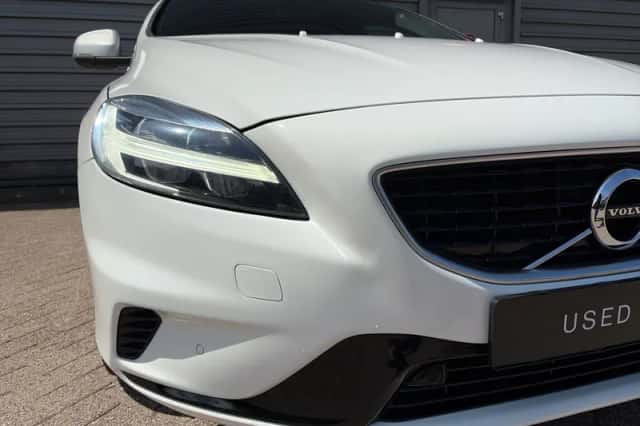 Volvo V40 (2019) thumbnail 4