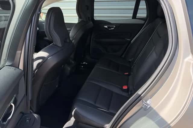 Volvo V60 (2021) thumbnail 12