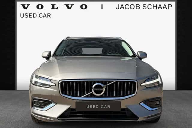 Volvo V60 (2021) thumbnail 3