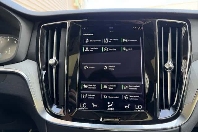 Volvo V60 (2021) thumbnail 27