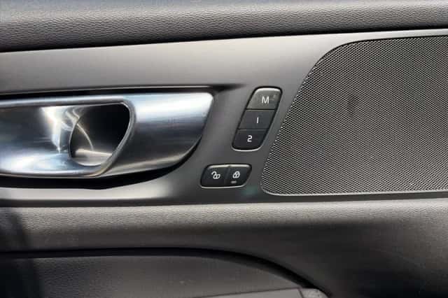 Volvo V60 (2021) thumbnail 30