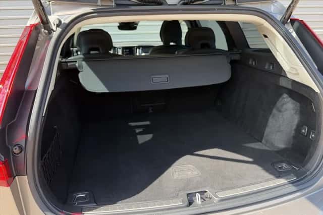 Volvo V60 (2021) thumbnail 7