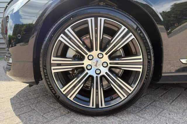 Volvo S90 (2023) thumbnail 6