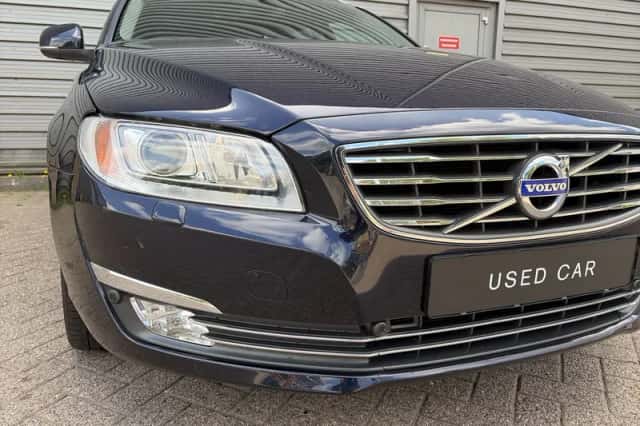 Volvo V70 (2015) thumbnail 4