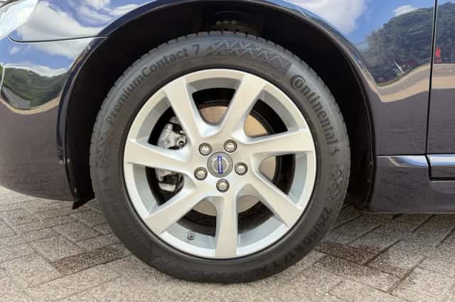 Volvo V70 (2015) thumbnail 6