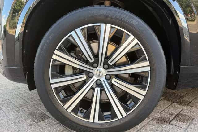 Volvo XC90 (2020) thumbnail 6