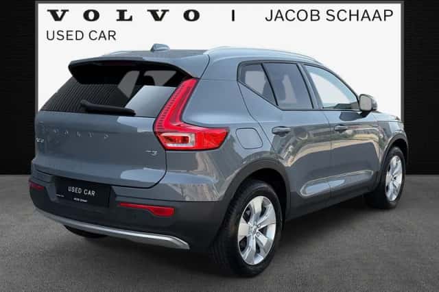 Volvo XC40 (2020) thumbnail 2