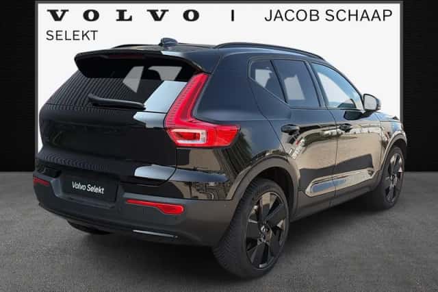 Volvo EX40 (2025) thumbnail 2