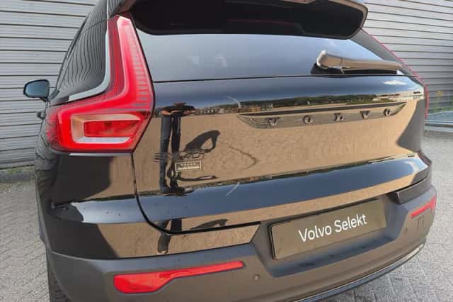 Volvo EX40 (2025) thumbnail 5