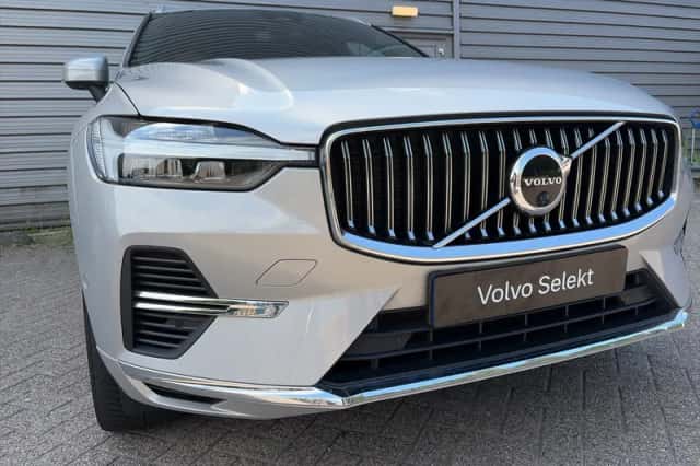 Volvo XC60 (2022) thumbnail 4