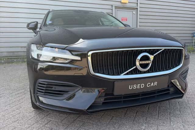 Volvo V60 (2020) thumbnail 4