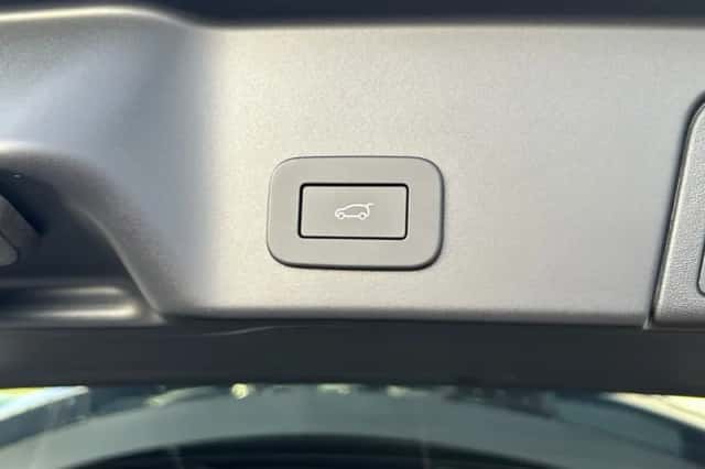 Land Rover Range Rover Evoque (2024) thumbnail 18