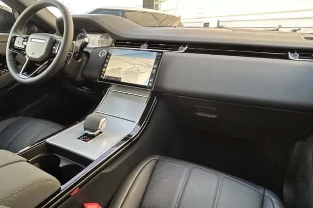 Land Rover Range Rover Evoque (2024) thumbnail 25