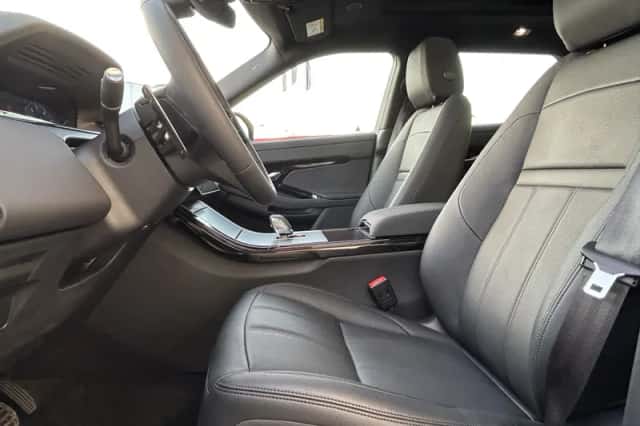 Land Rover Range Rover Evoque (2024) thumbnail 6