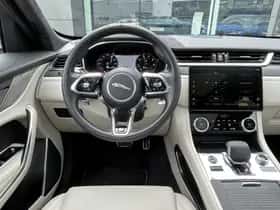 Jaguar F-Pace (2022) thumbnail 2