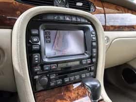 Jaguar XJ (2007) thumbnail 14