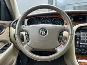 Jaguar XJ (2007) thumbnail 17