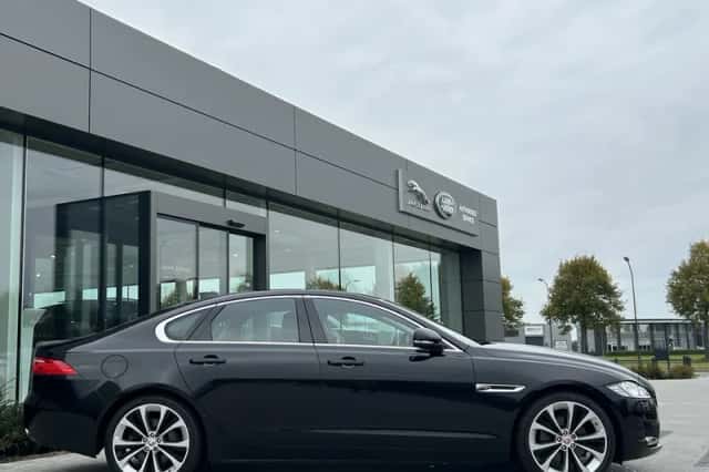 Jaguar XF (2018) thumbnail 12
