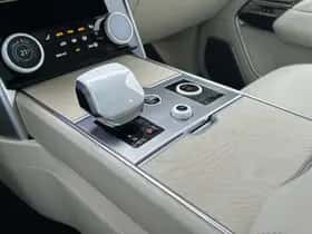 Land Rover Range Rover (2023) thumbnail 3
