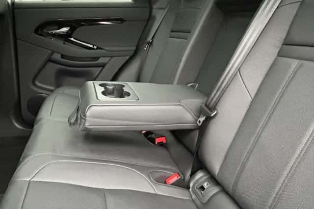 Land Rover Range Rover Evoque (2026) thumbnail 11