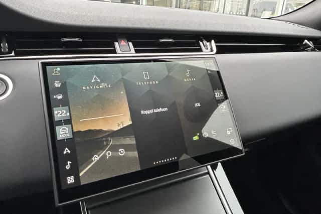 Land Rover Range Rover Evoque (2026) thumbnail 13