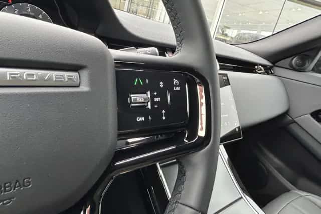 Land Rover Range Rover Evoque (2026) thumbnail 4