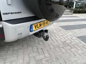 Land Rover Defender (2021) thumbnail 17