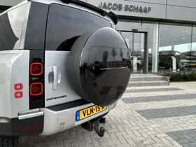 Land Rover Defender (2021) thumbnail 34
